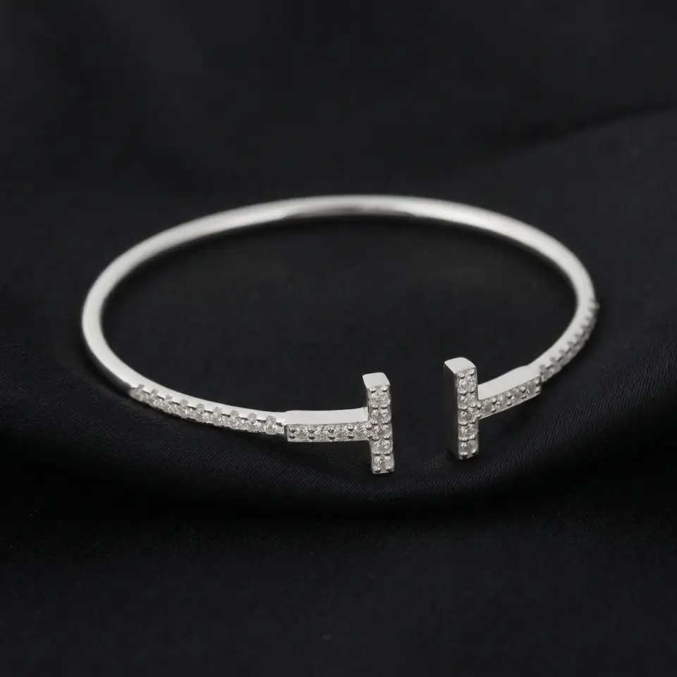 Tiffany T Pavé Sparkle Wire Bangle