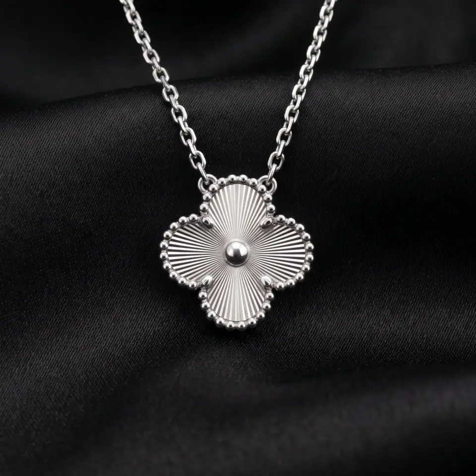 Van Cleef & Arpels, Vintage Alhambra Necklace