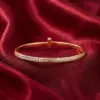 Change_bracelet_material_to_18K_202607041633_result-1.webp