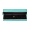 Change_bracelet_material_to_18k_202607041513_result-1.webp
