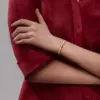 Change_bracelet_to_gold_2K_202607151412_result-1.webp