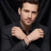 Male_model_wearing_bracelet_2K_202607161021_result-1.webp
