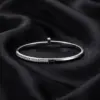 White_gold_bracelet_black_backgr…_202607151540_result-1.webp